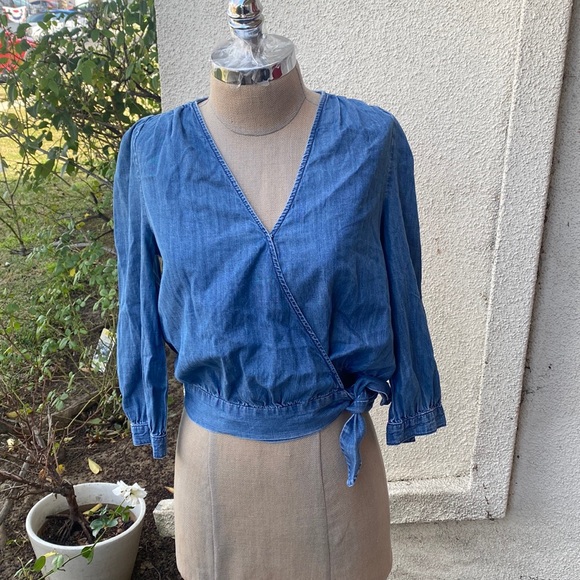 Madewell Chambray Denim lovely wrap top. - Picture 3 of 13